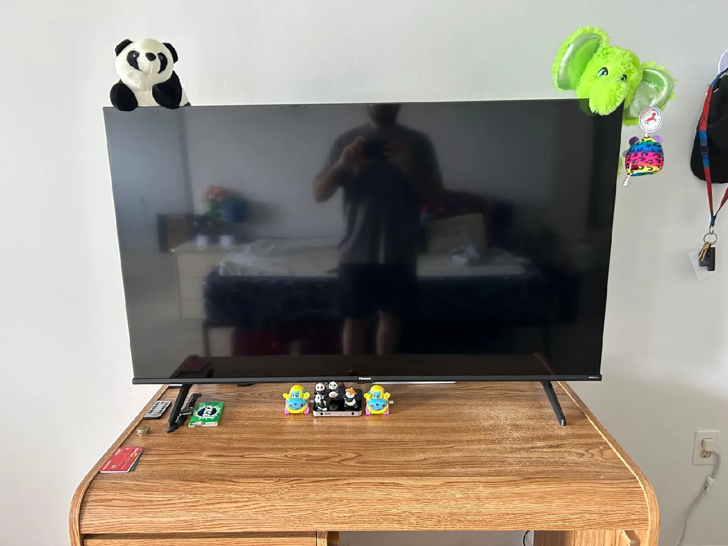 Hisense 50" 4K Smart TV (Model 50A6KV) – Excellent Condition! image indicator(2)
