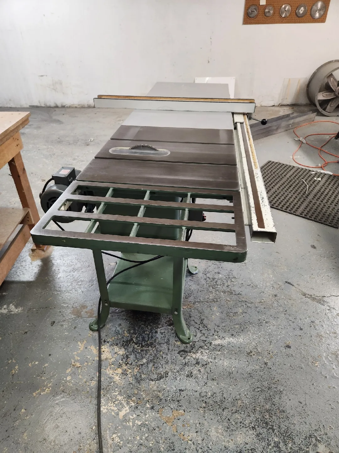 General Table Saw - Green image indicator(5)