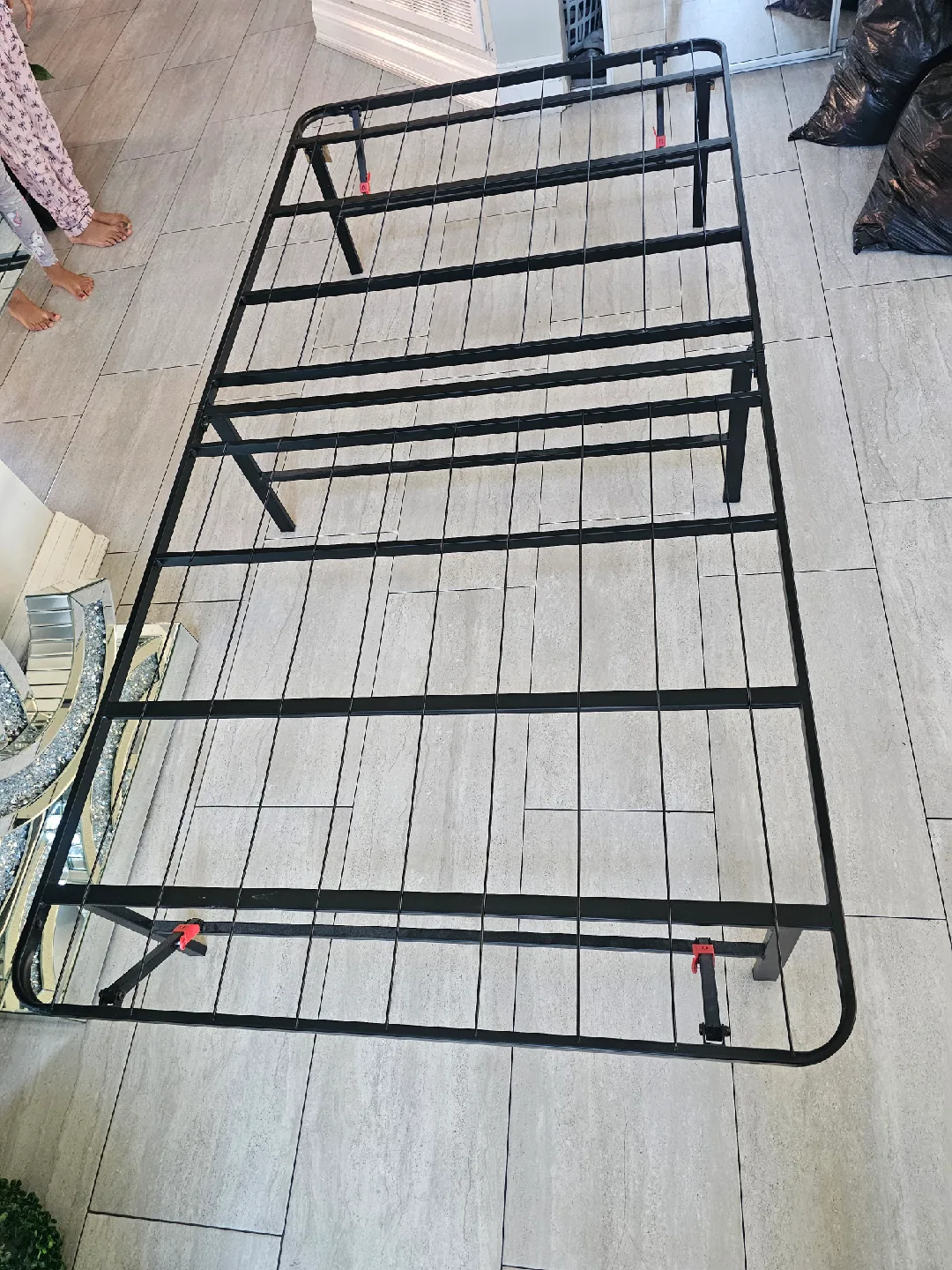 Metal Bed Frame image indicator(3)