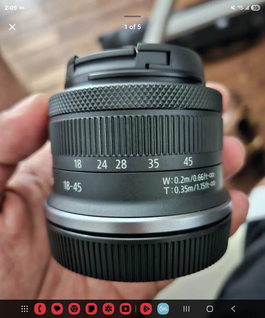 Canon RF-S 18-45mm F4.5-6.3 IS STM Lens  2 lenses with bag image indicator(5)