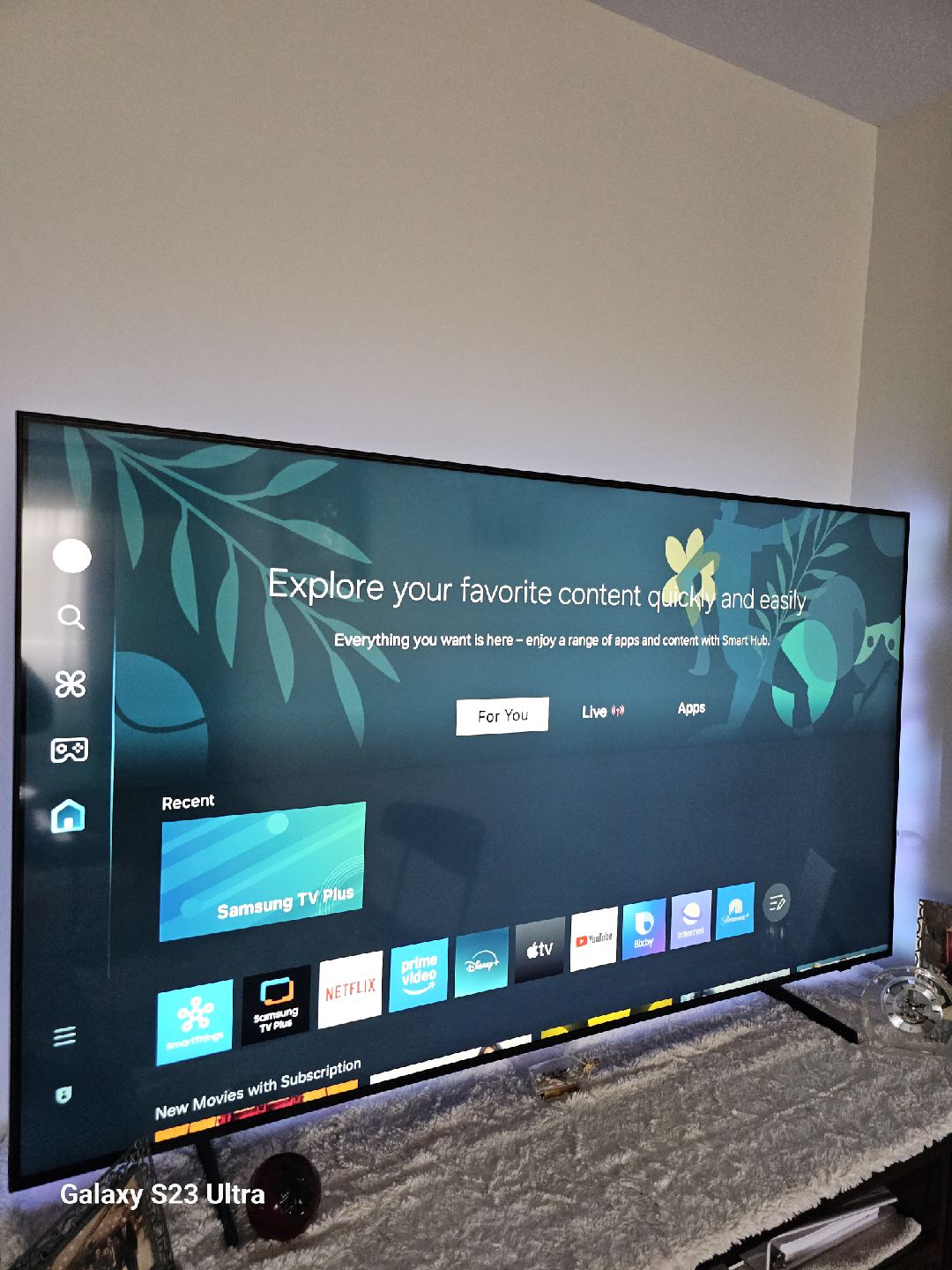 Samsung 65" Crystal UHD DU6900 Smart TV