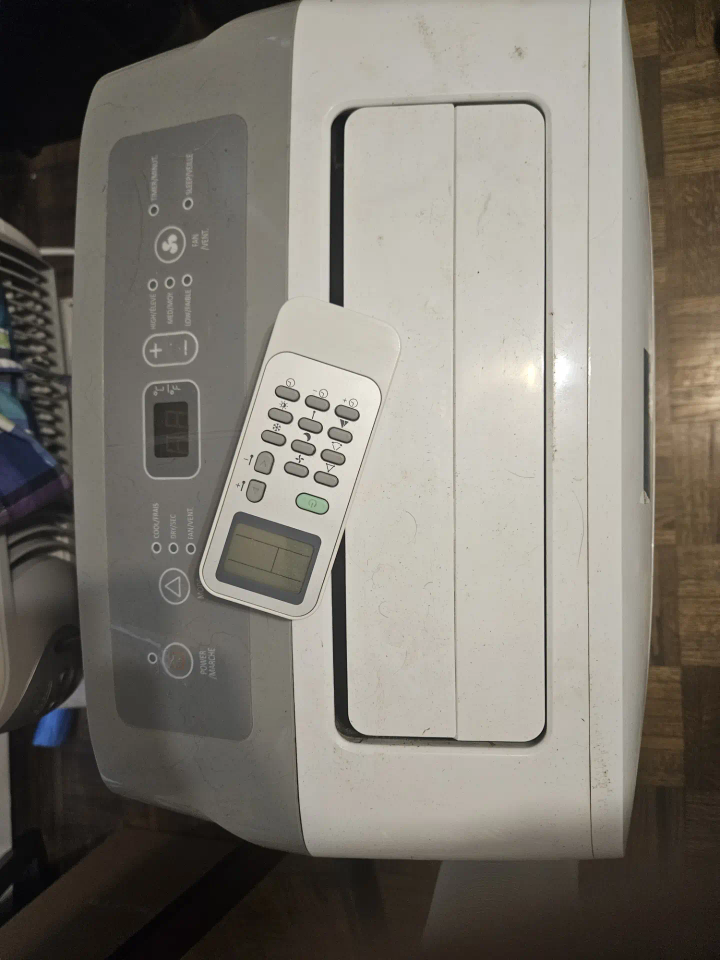 Hisense Portable Air Conditioner - photo 4