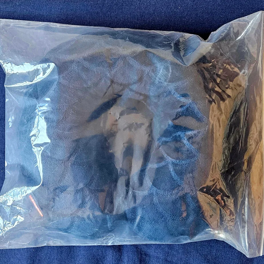 Wonderlust Blue Travel Neck Pillow - New ✨️🥕 image indicator(4)