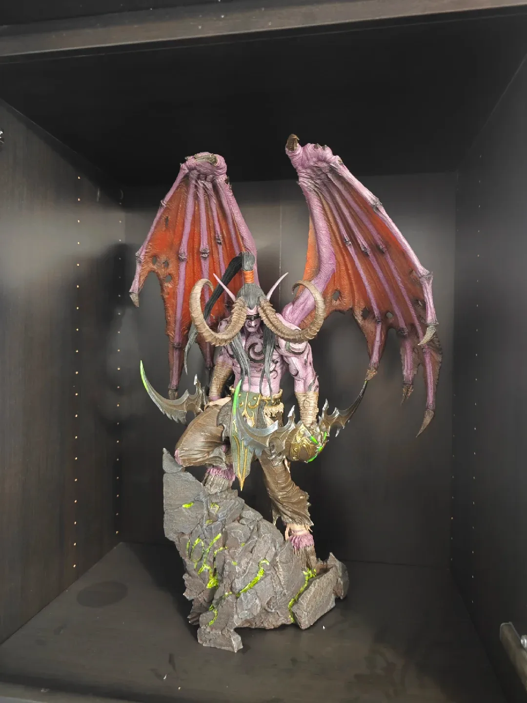 World of Warcraft Illidan, Sylvanas, Grommash Statues image indicator(2)