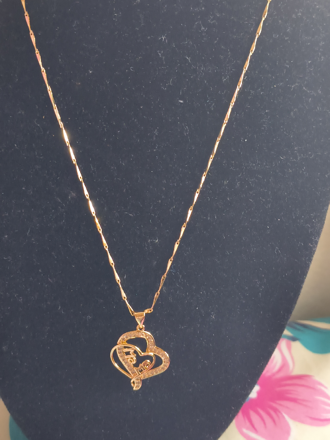 Gold Heart Pendant Necklace