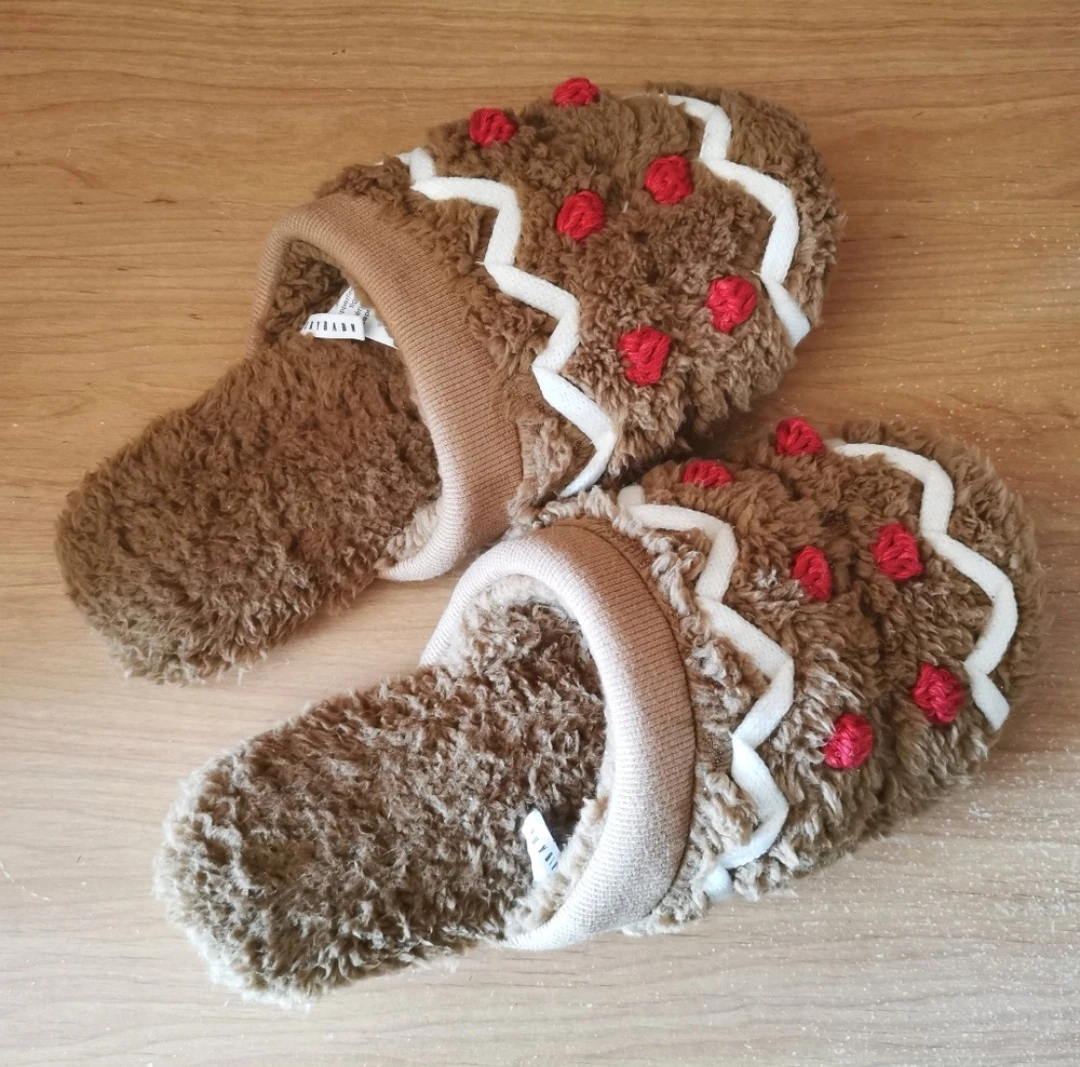 Pottery Barn Gingerbread Slippers