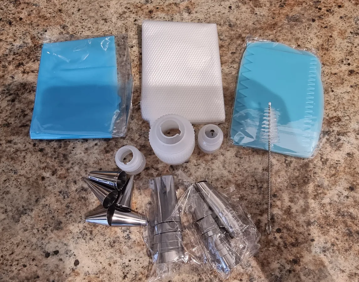 Cake Decorating Piping Tips Set image indicator(2)