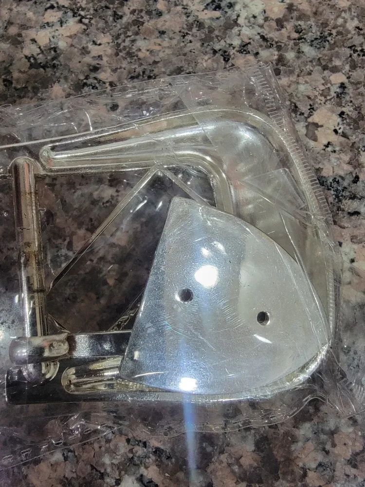 Silver & Gold Belt Buckle image indicator(2)