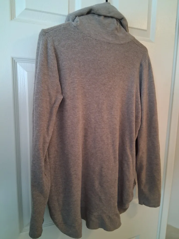women's sweater (2X) image indicator(2)