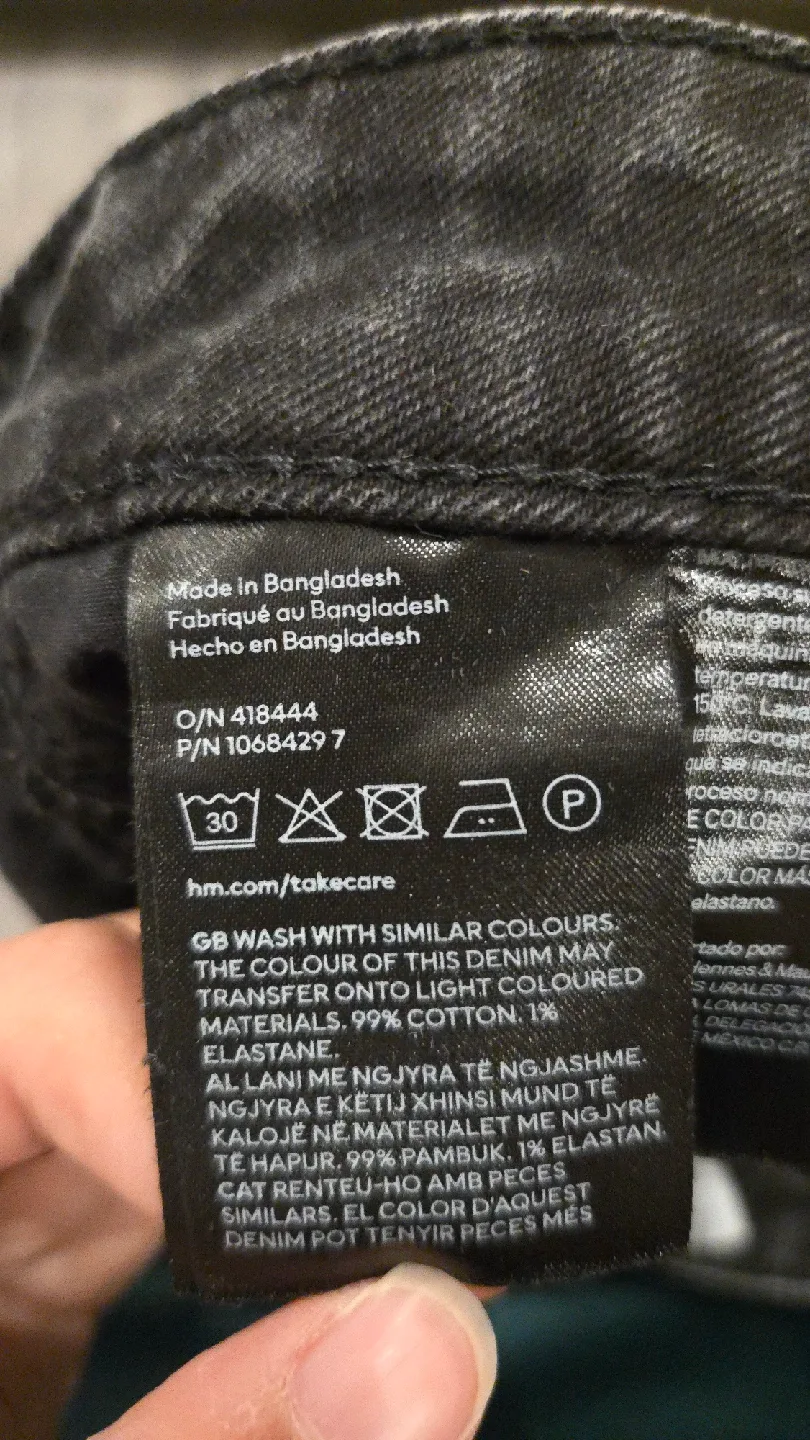 H&M Divided Black Denim Jeans - Size 10 image indicator(4)