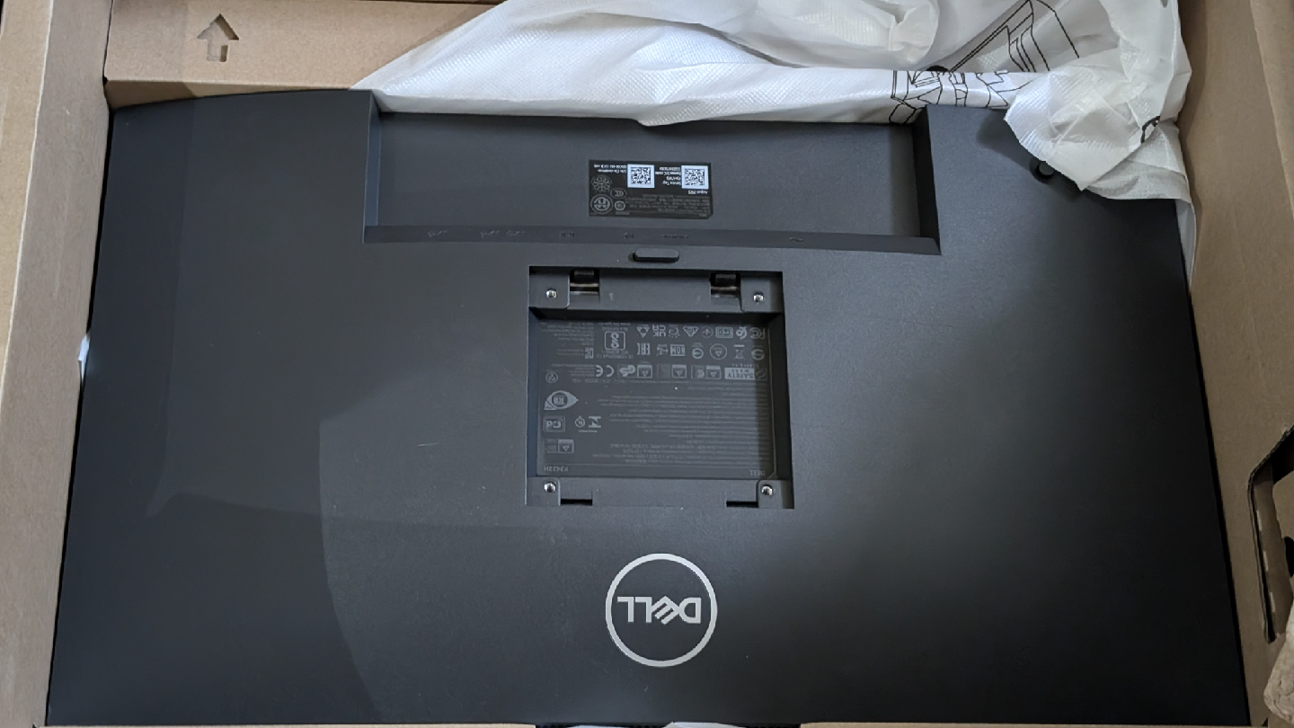 Dell Pro 24 Plus USB-C Hub Monitor - P2425HE - photo 2