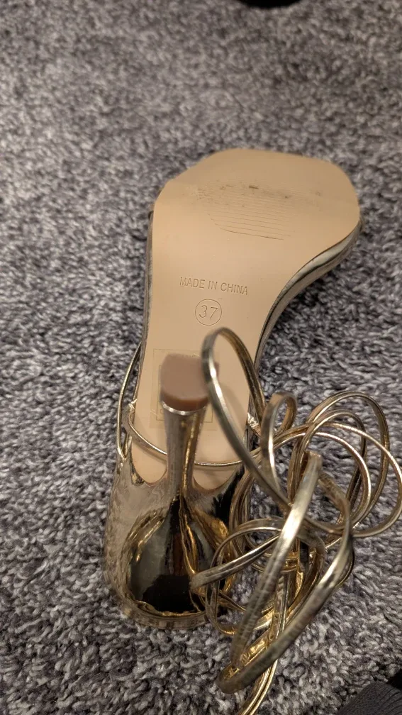 RAID Gold Heels - Size 7 (EU 37) image indicator(2)