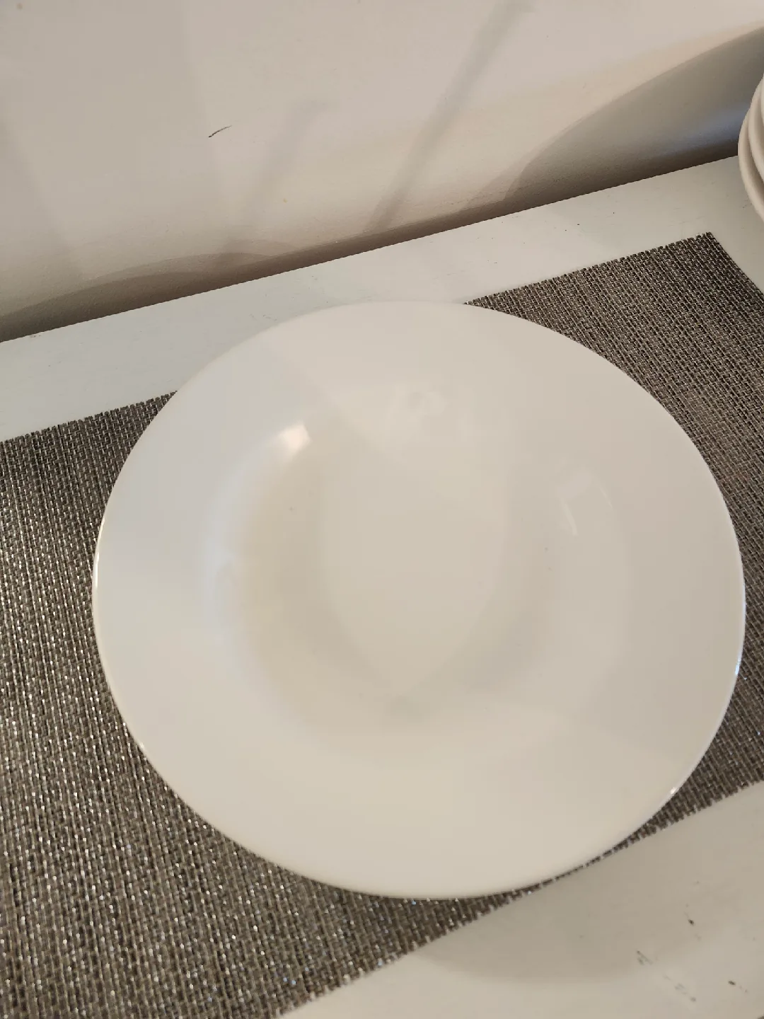 Set of 4 White Pasta Bowls (12-inch) image indicator(5)