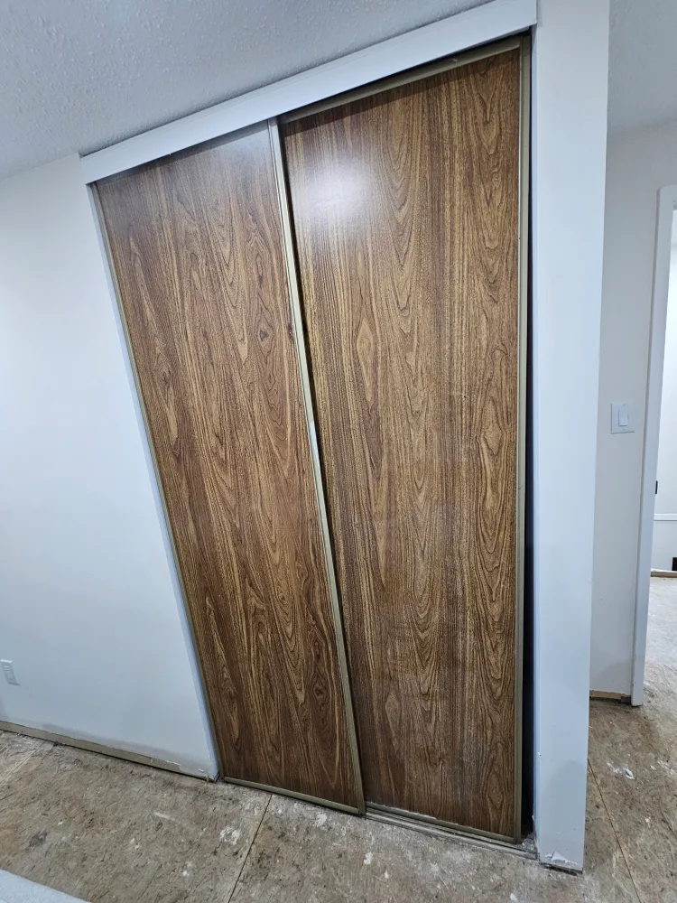 Sliding Closet Doors thumbnail