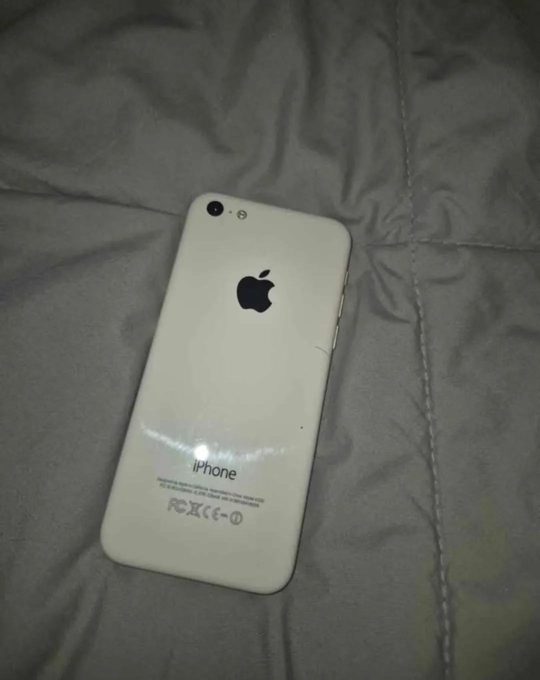 Apple iPhone 5c (white) image indicator(2)