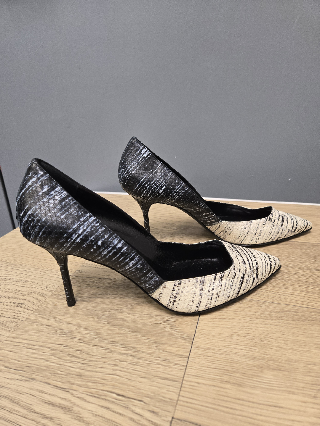 Pierre Hardy Pointed Heels - Size 39.5 - photo 2