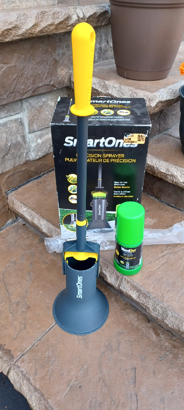 SmartOnes Precision Sprayer with WeedOut Lawn Weed Control
