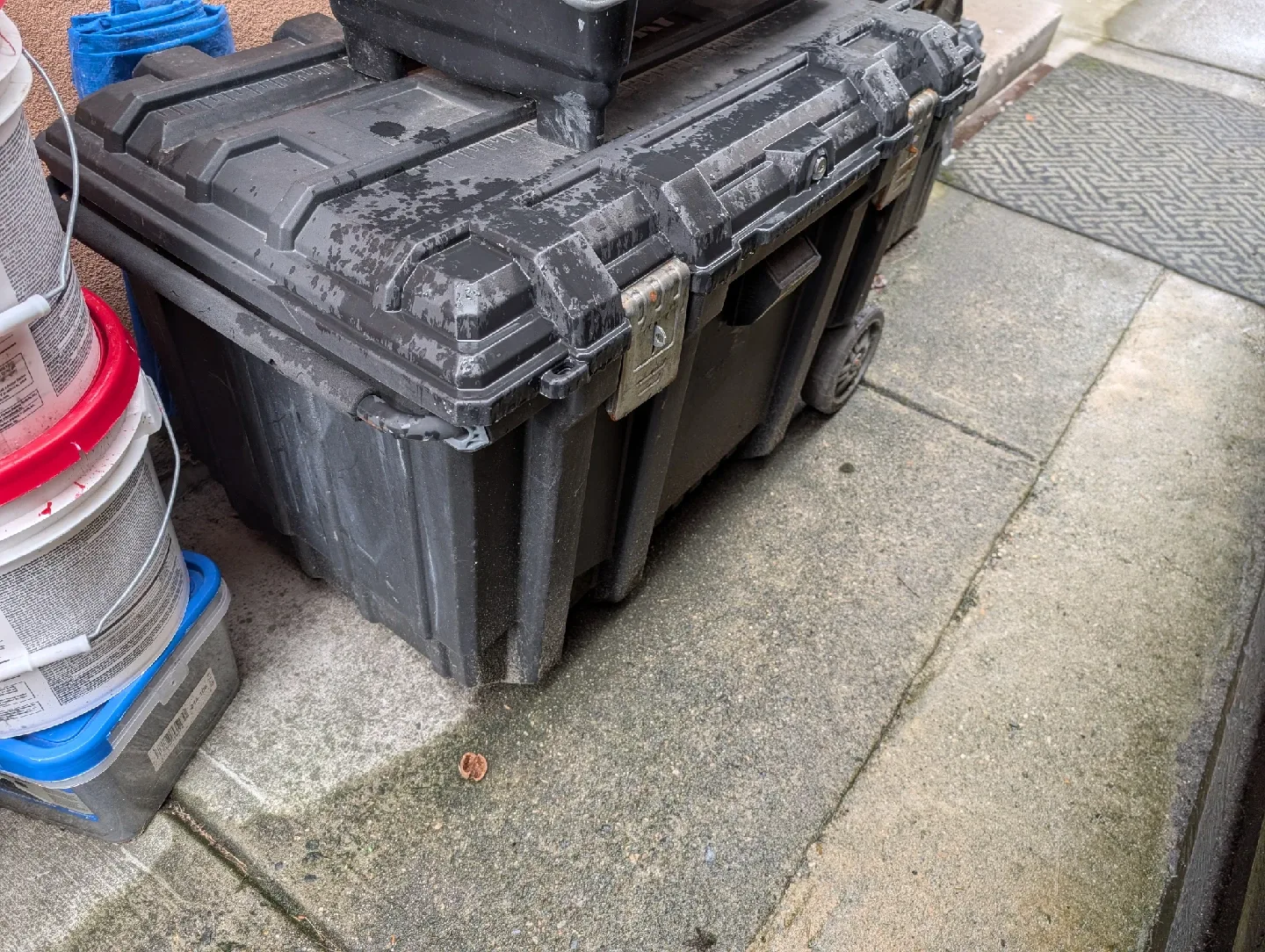 ToughBuilt Rolling Tool Box image indicator(2)