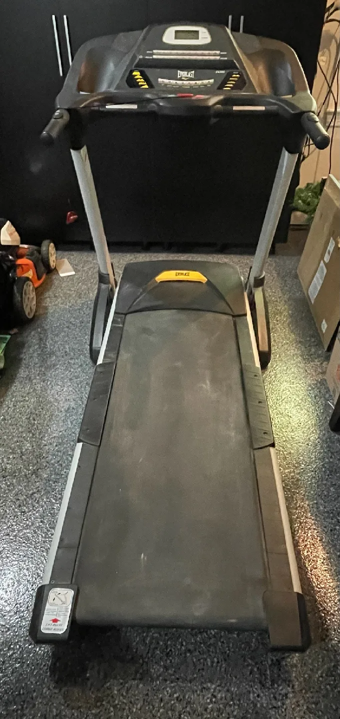 Everlast Treadmill- many features image indicator(2)