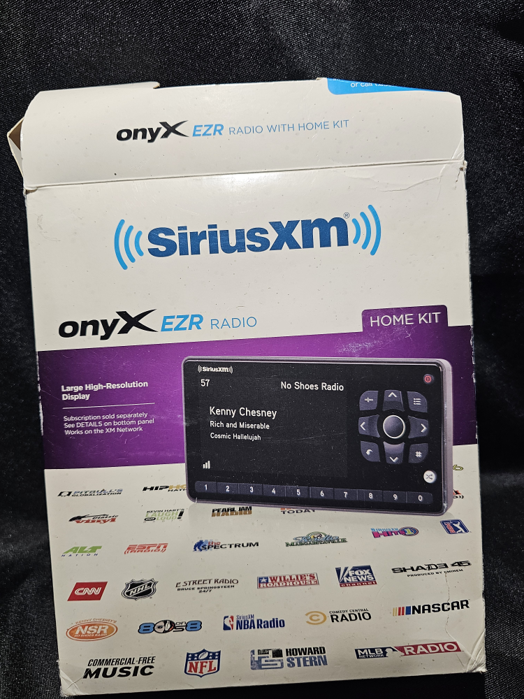 SiriusXM Onyx EZR Radio with Home Kit