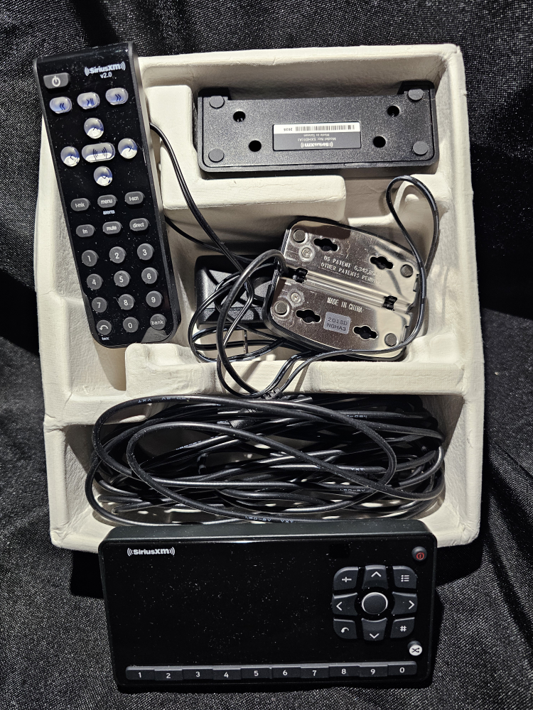 SiriusXM Onyx EZR Radio with Home Kit - photo 5
