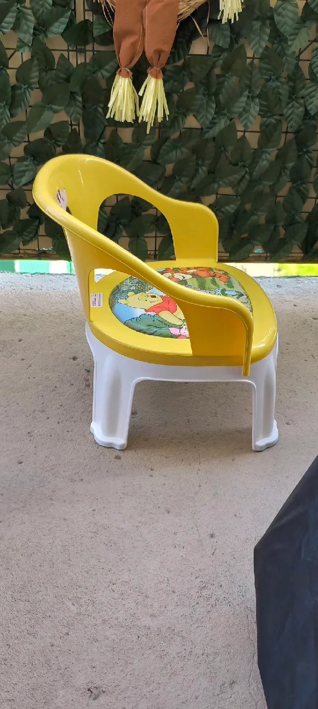 Winnie the Pooh Chair image indicator(2)