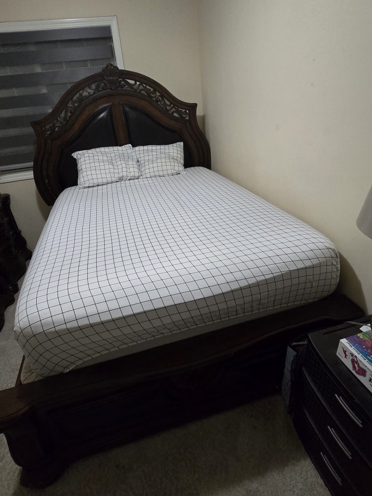 Dark Brown Wood Bed Frame & 2 Nightstand Set - photo 2