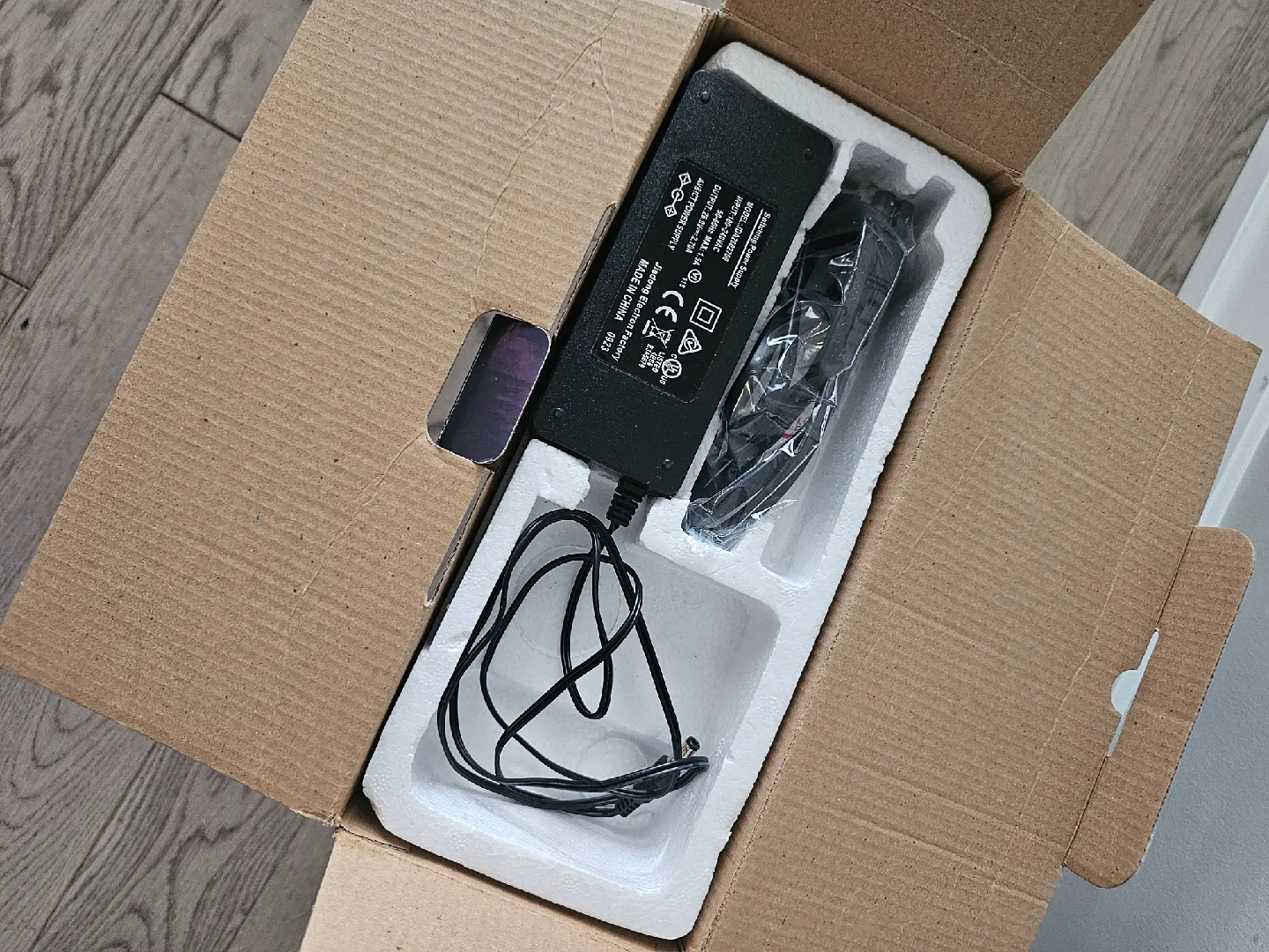 New RCA Smart HD Home Theater Projector image indicator(3)