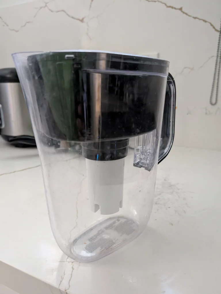 Brita Water Filter Pitcher - Black image indicator(4)