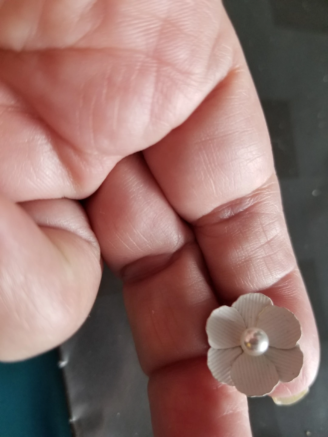 Flower Stud Earrings - photo 3