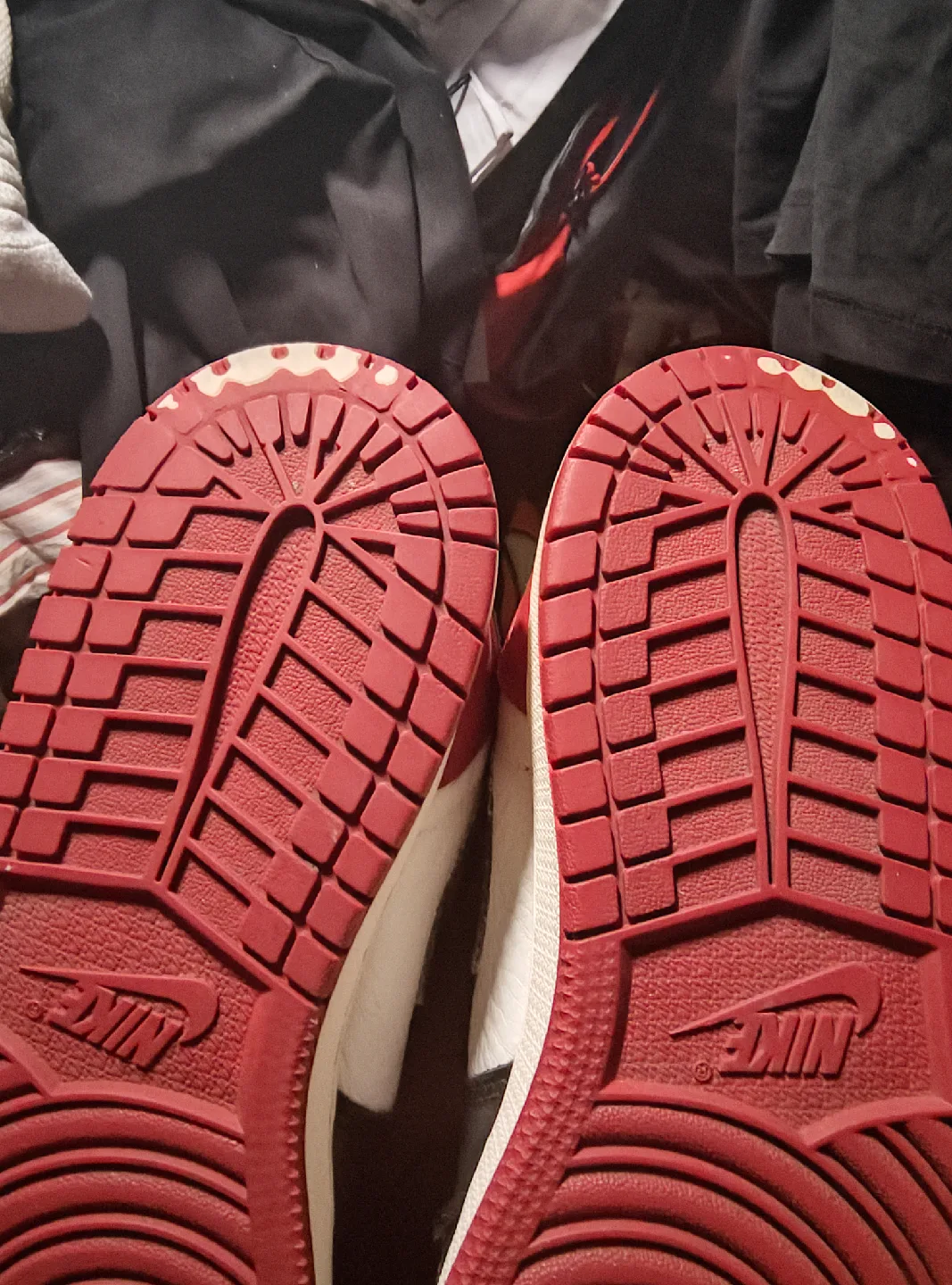 Nike Air Jordan 1 Retro OG Bred Toe image indicator(3)