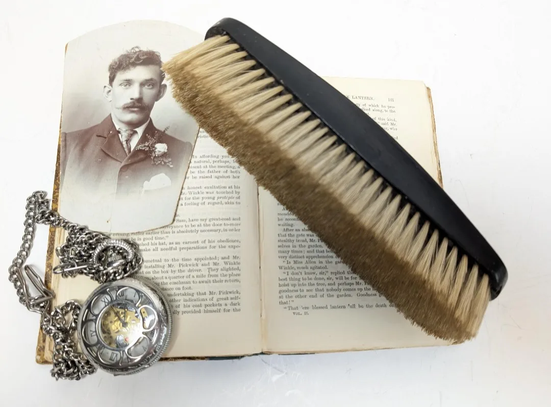 Genuine Ebony Clothes Brush ~ Art Nouveau Sterling Silver Crest image indicator(6)