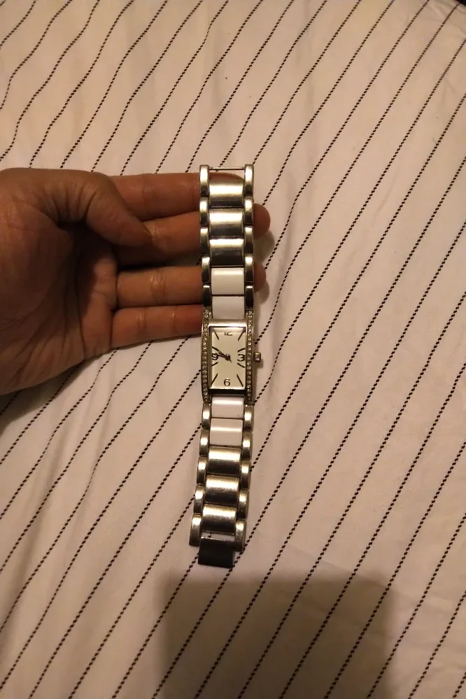 free ladies watch thumbnail