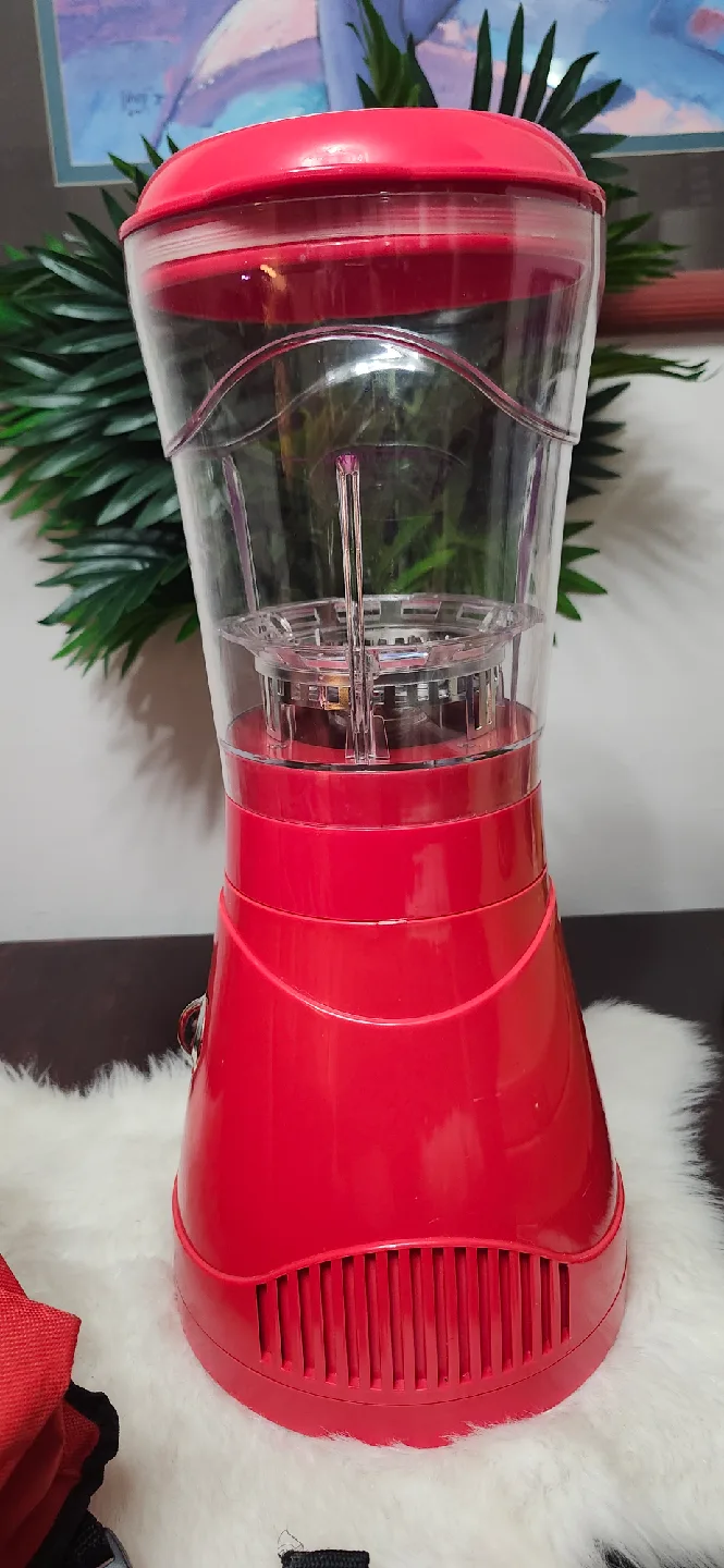 Nostalgia Margarita & Slush Maker with Carry Bag image indicator(5)