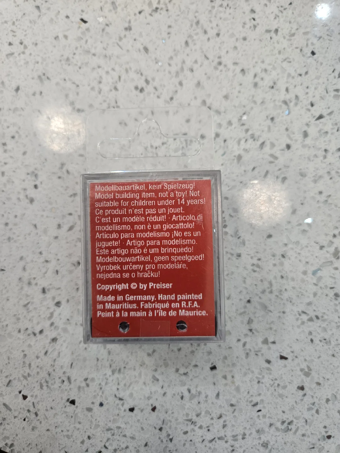 Hobby Wholesale Geistlicher mit Soutane Figurine image indicator(2)