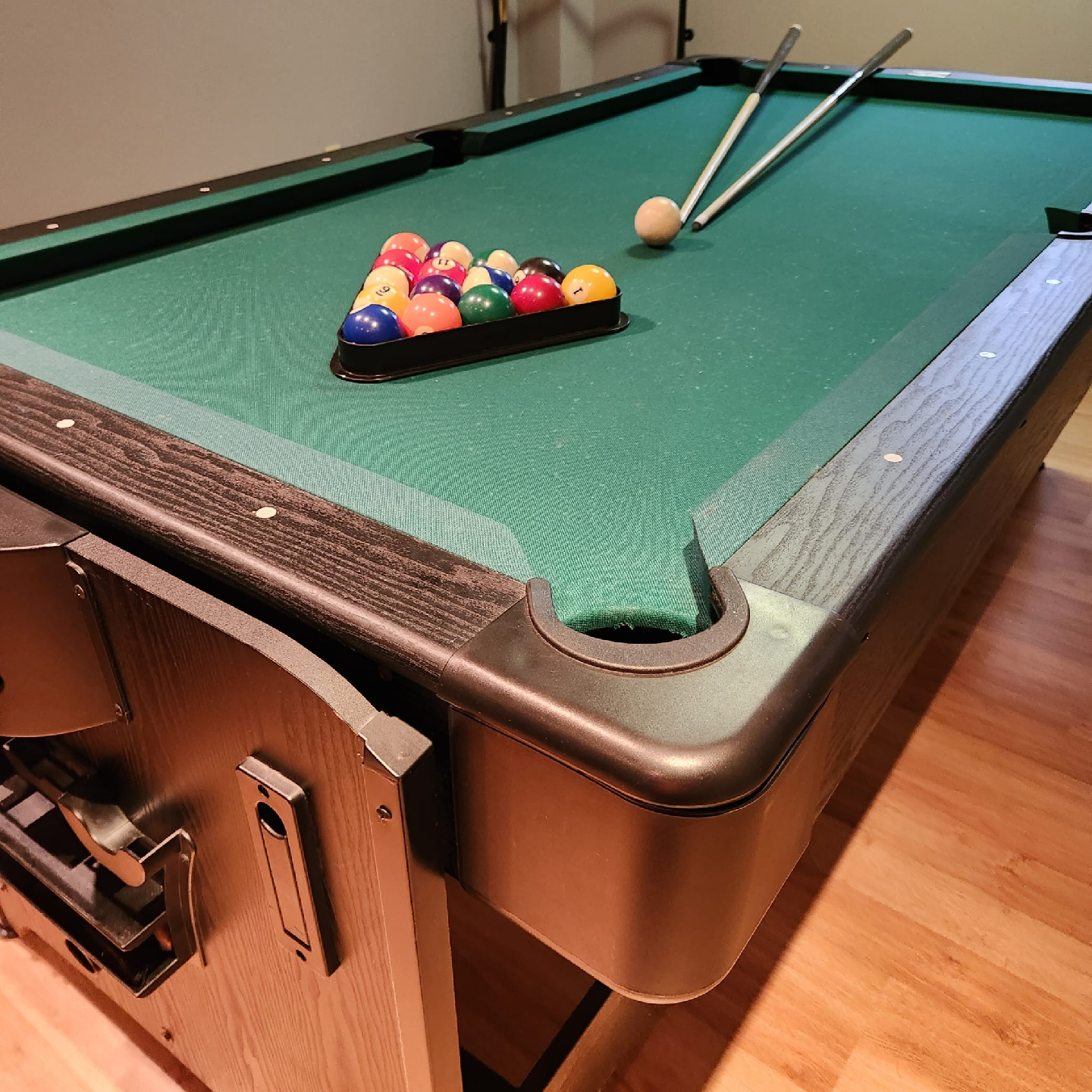 Pool table - photo 2