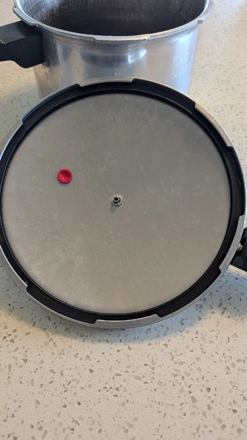 Vintage Aluminum Pressure Cooker-Presto image indicator(2)