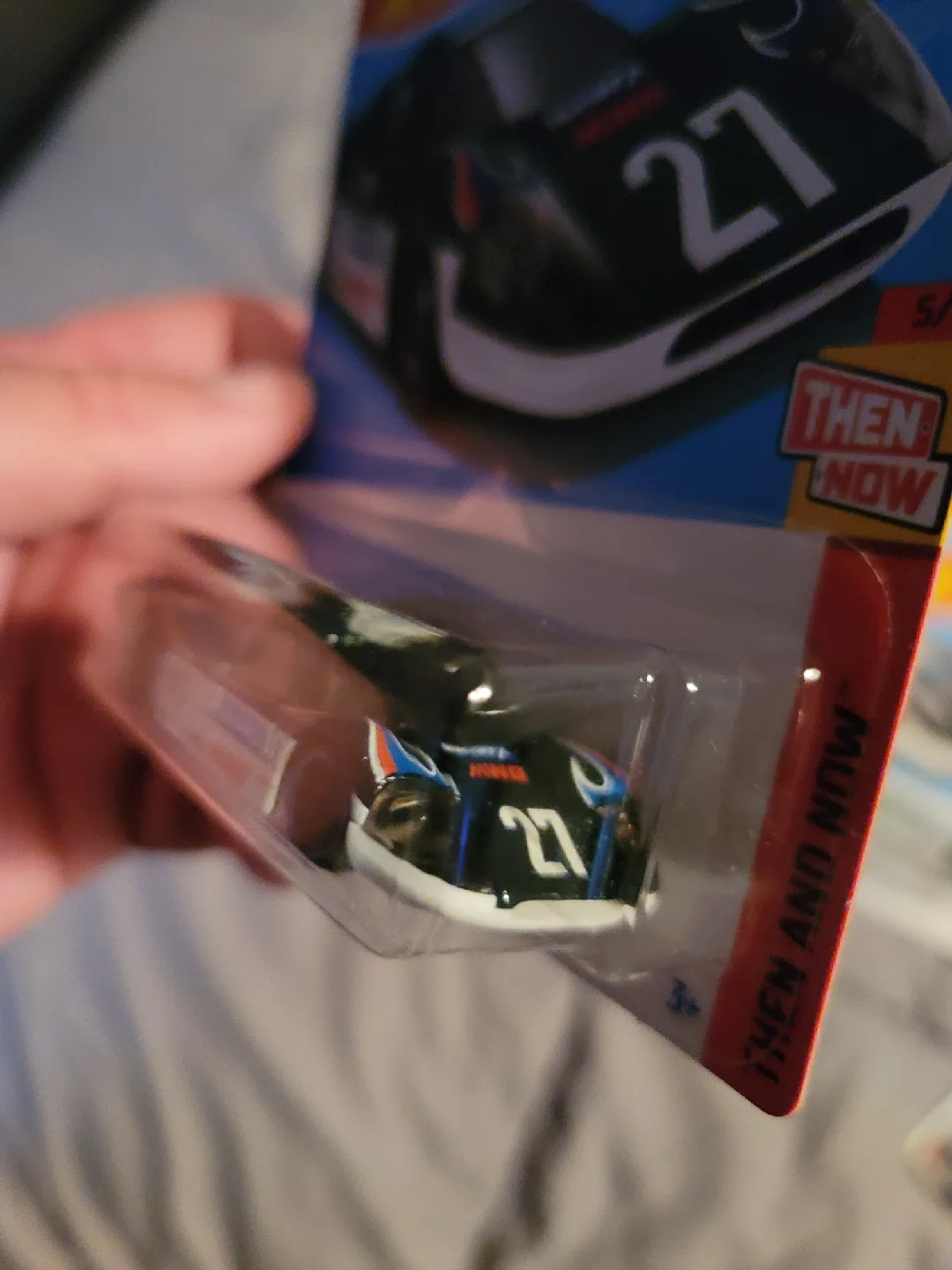 New Hot Wheels '67 Ford GT40 Mk.IV Diecast Car image indicator(3)