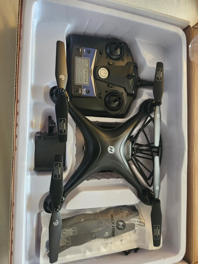 Holy Stone HS110D FPV Drone - Like New! image indicator(3)