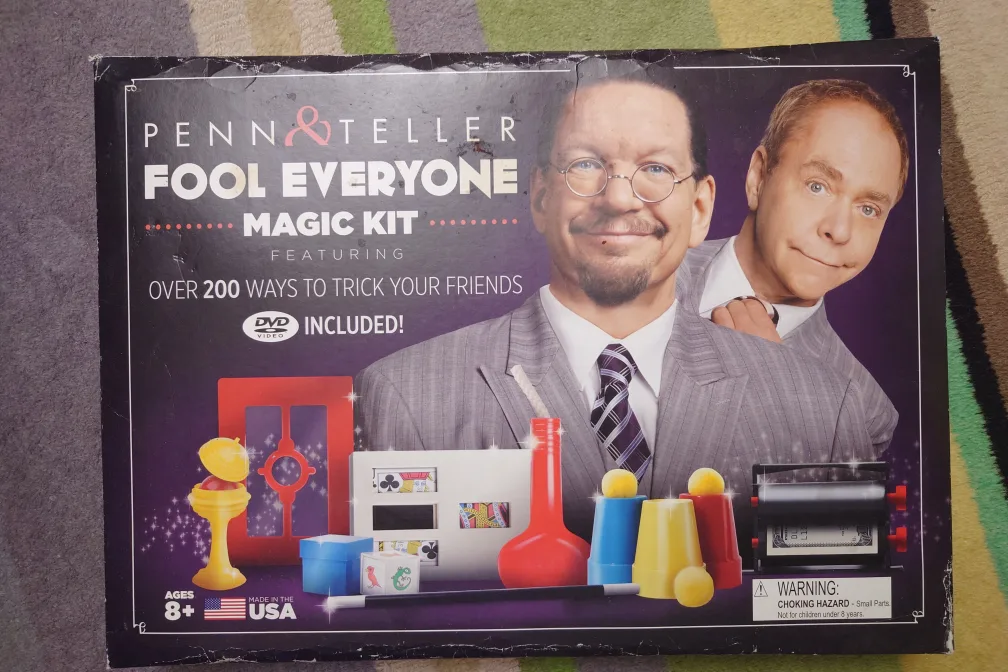 Penn & Teller Fool Everyone Magic Kit thumbnail