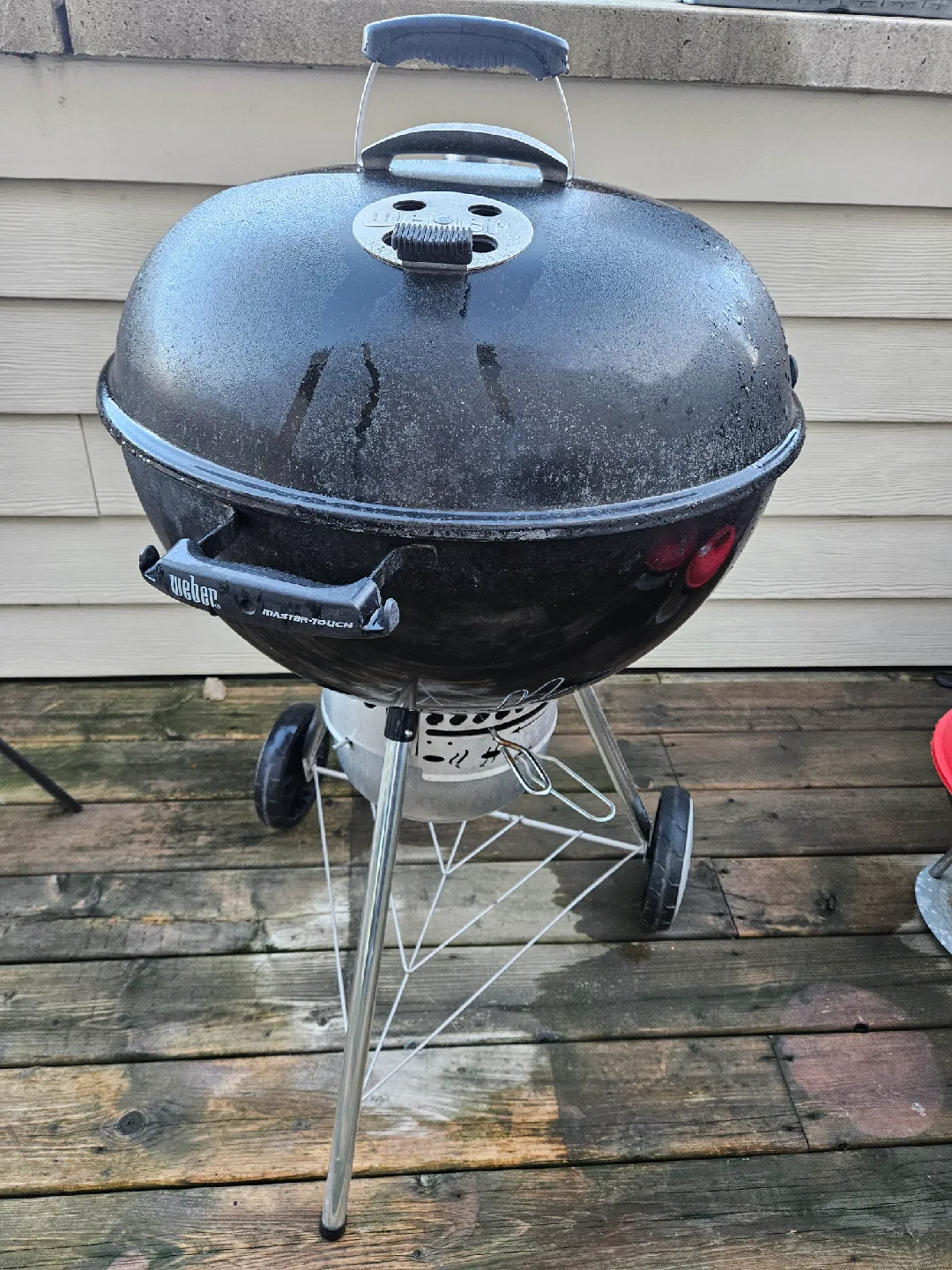 Weber Master-Touch Charcoal Grill thumbnail