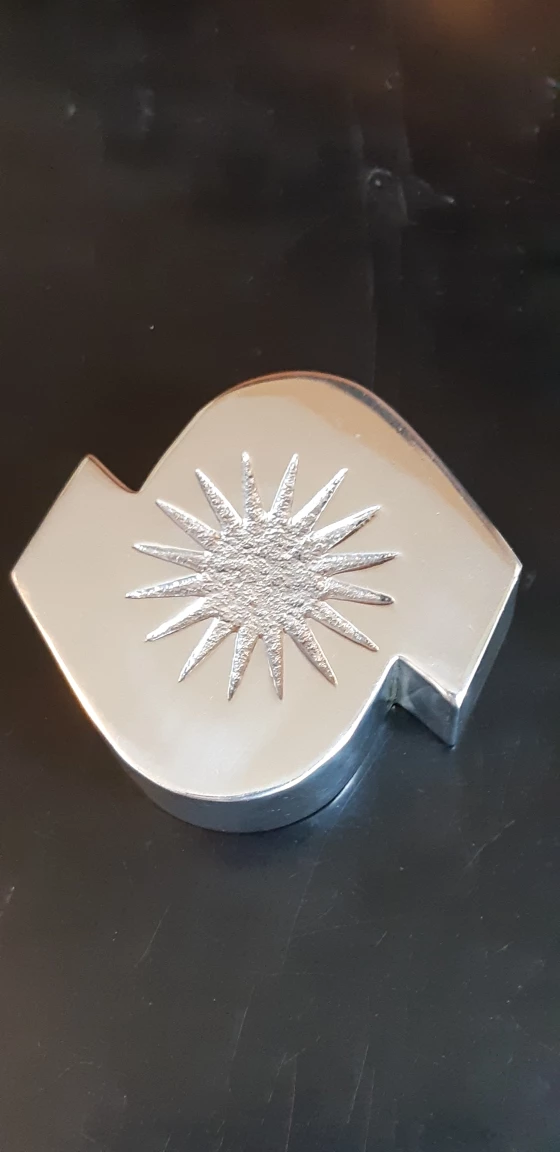 Hoselton Paperweight - Hand Cast Aluminum - photo 2