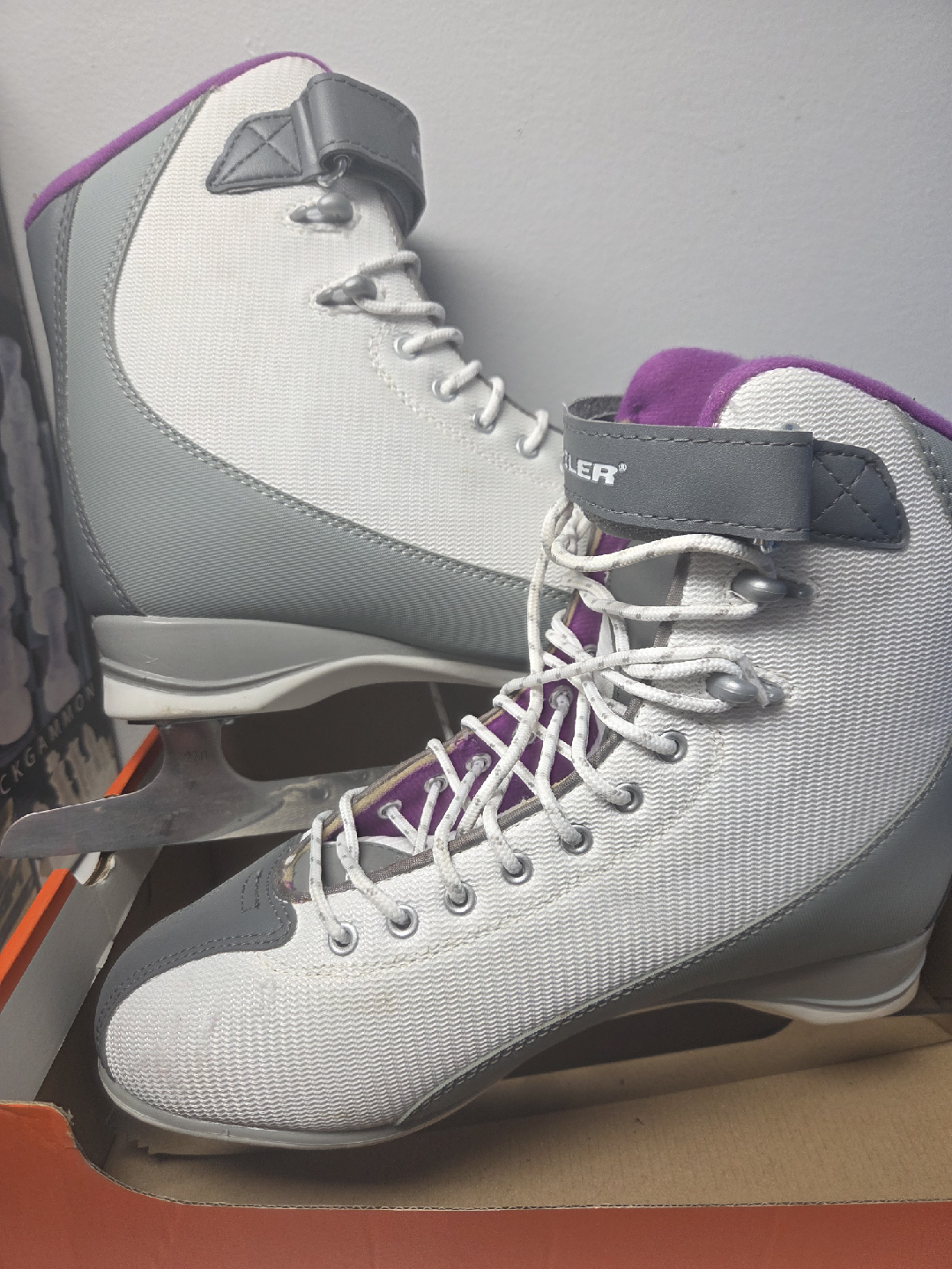 Hespeler Ice Skates - Size US 10