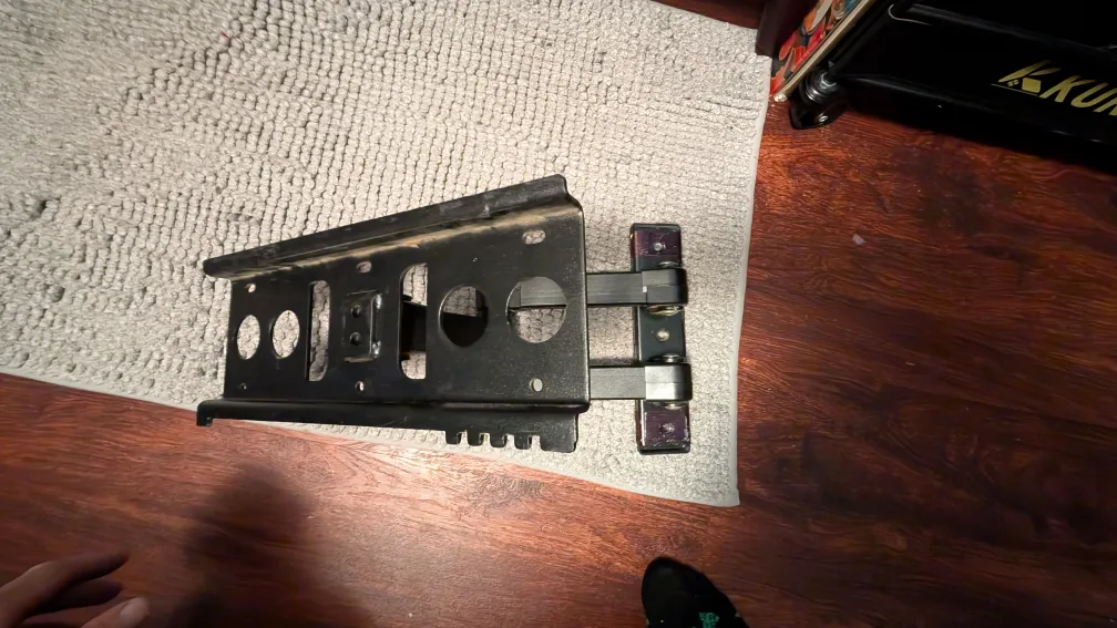 Adjustable TV Wall Mount Bracket - Black image indicator(3)