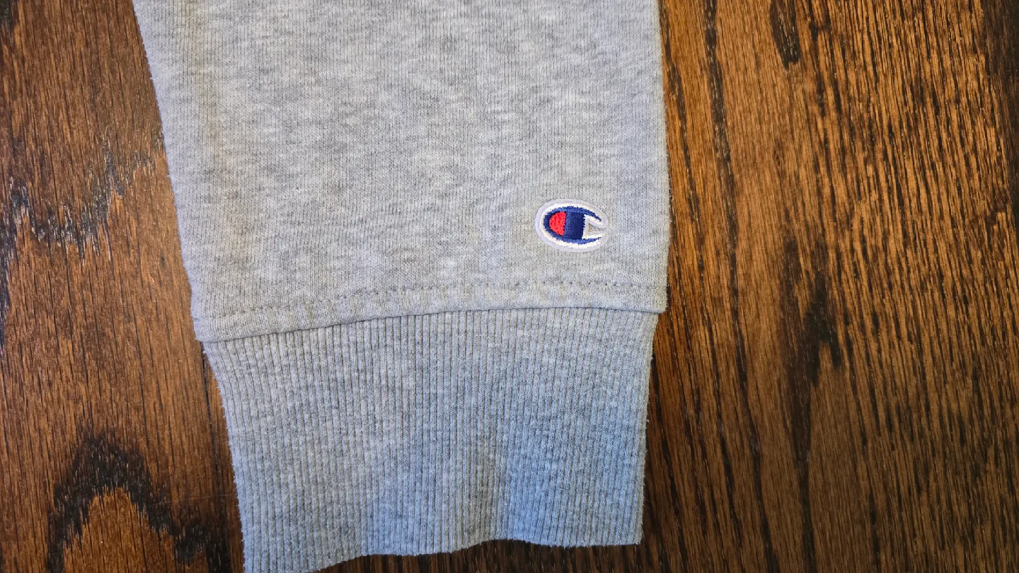 3 Champion Crewneck Sweatshirts image indicator(3)
