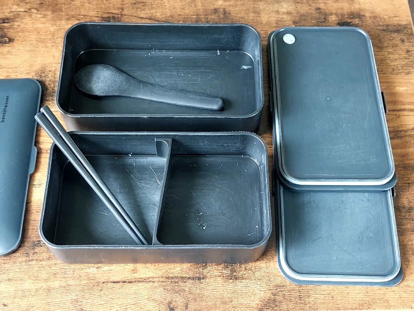 BentoHeaven Lunch Box with Spoon & Chopsticks 🥕 image indicator(5)