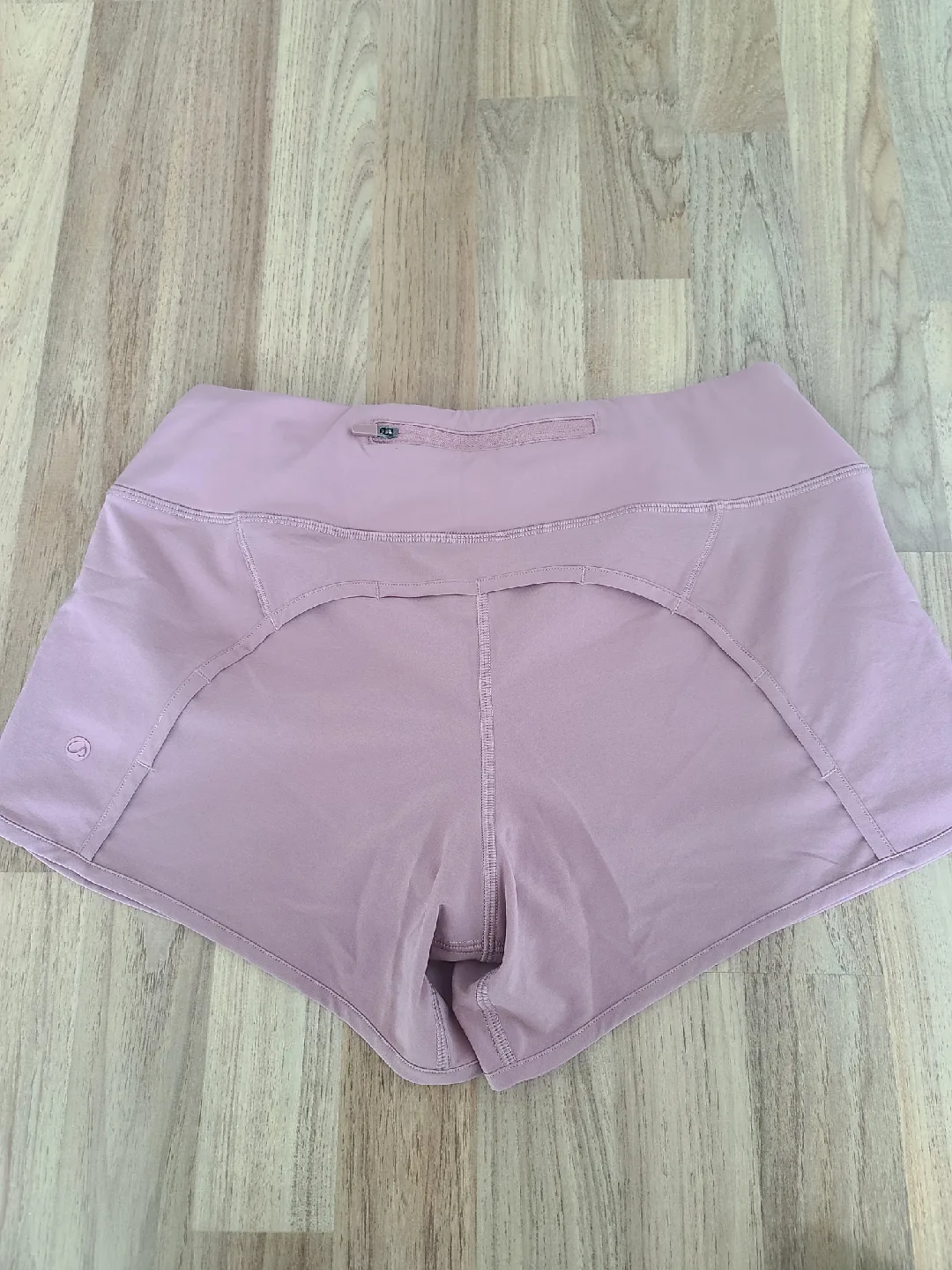 CRZ YOGA Mauve Running Shorts - Size XS image indicator(3)
