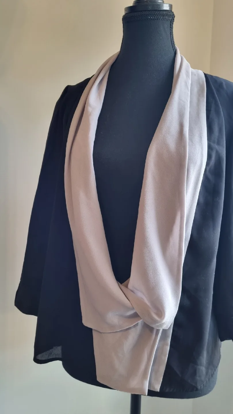 classy top black and grey thumbnail