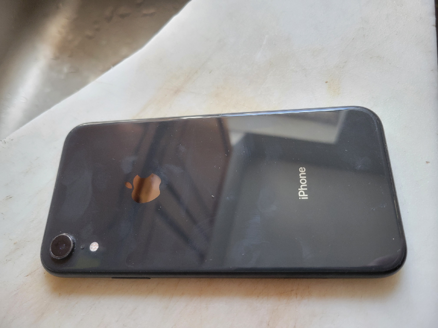 Apple iPhone XR - Black - photo 2