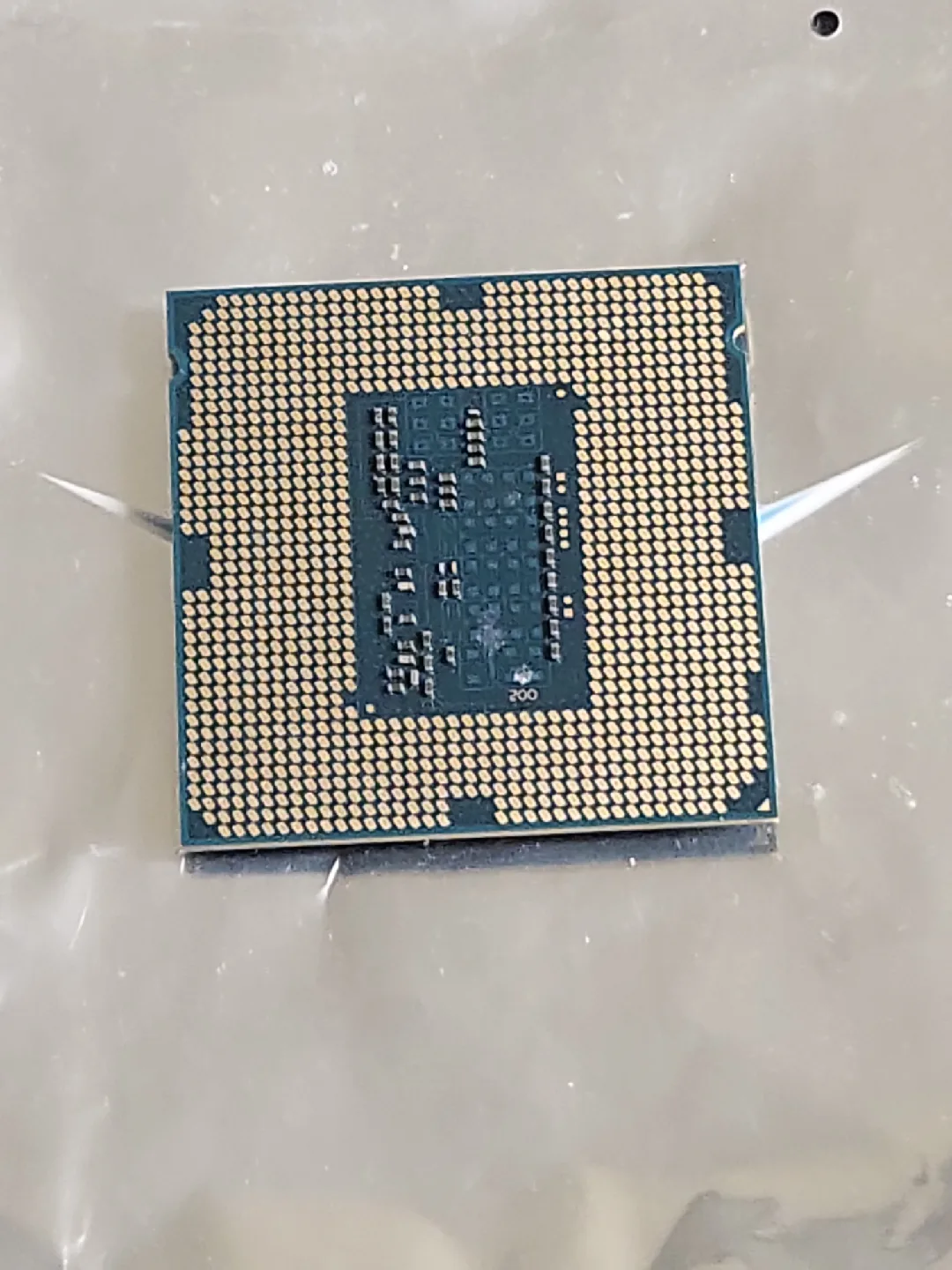Intel Core i5-4570 CPU with Cooler image indicator(2)
